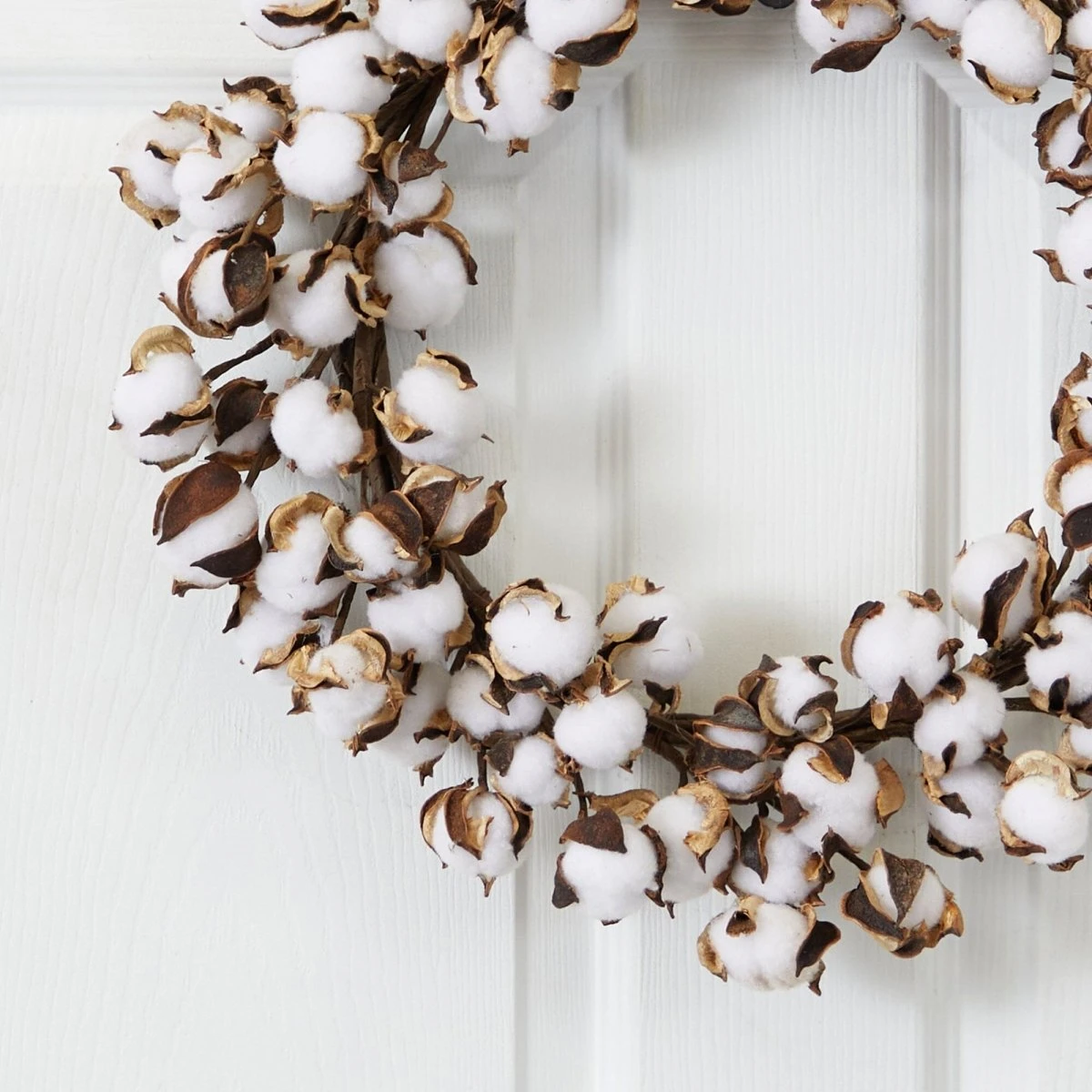 20-in Cotton Ball Wreath | Soft, Elegant Bedroom Décor - Image 2